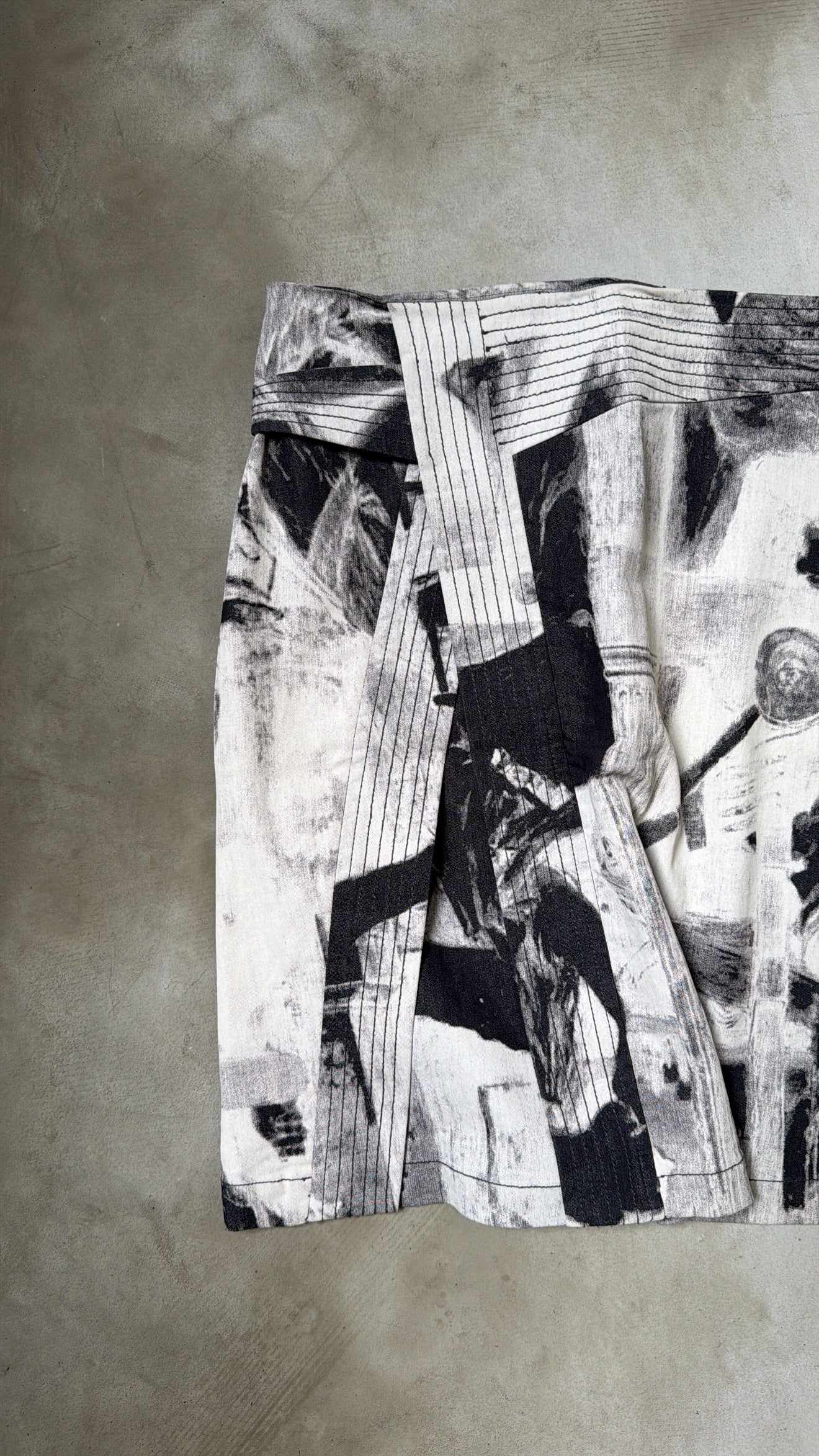 Abstract Print Skirt