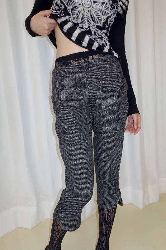 Double-pocket wool capri