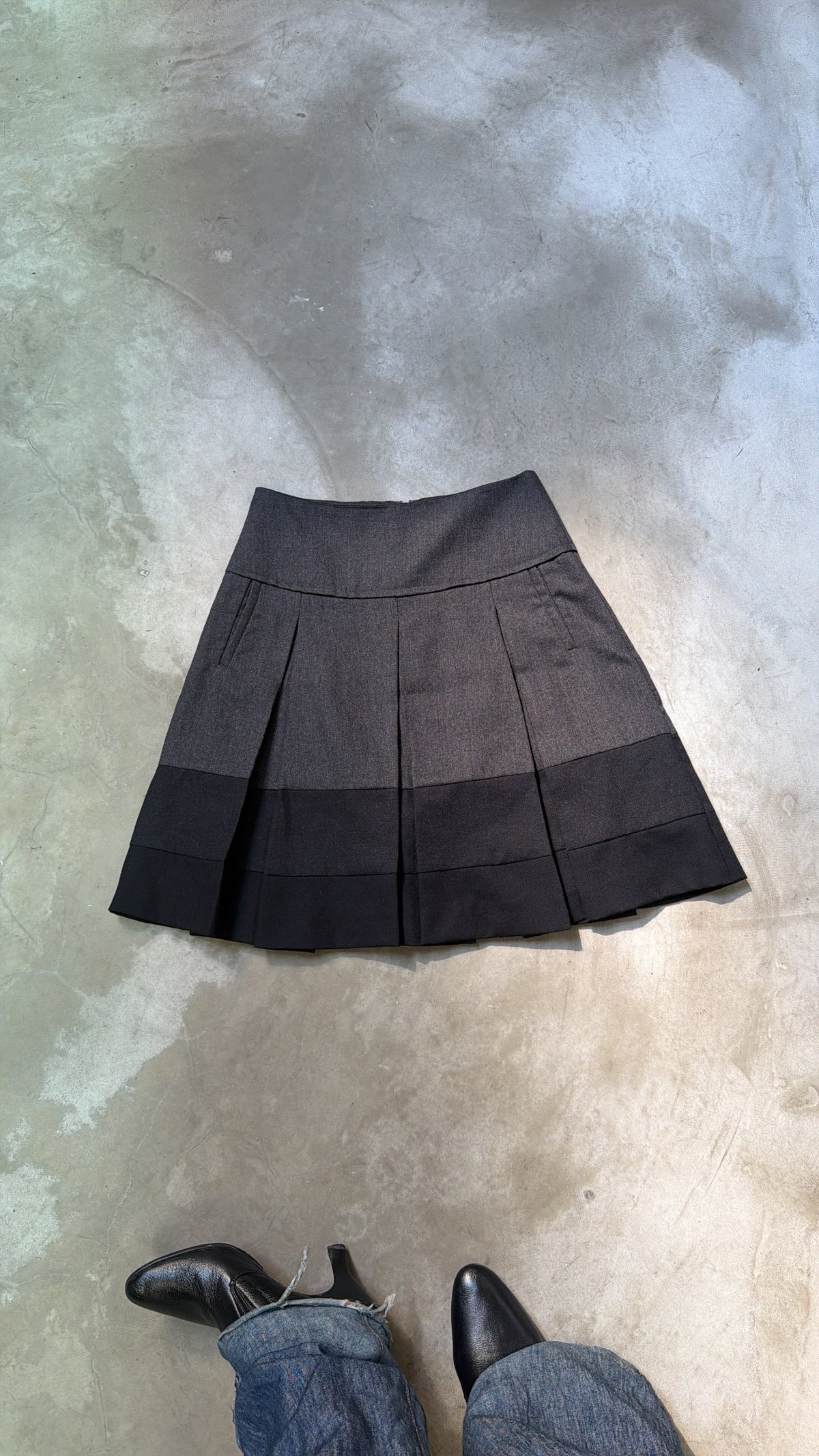 Sportmax Black Skirt with Double Pockets
