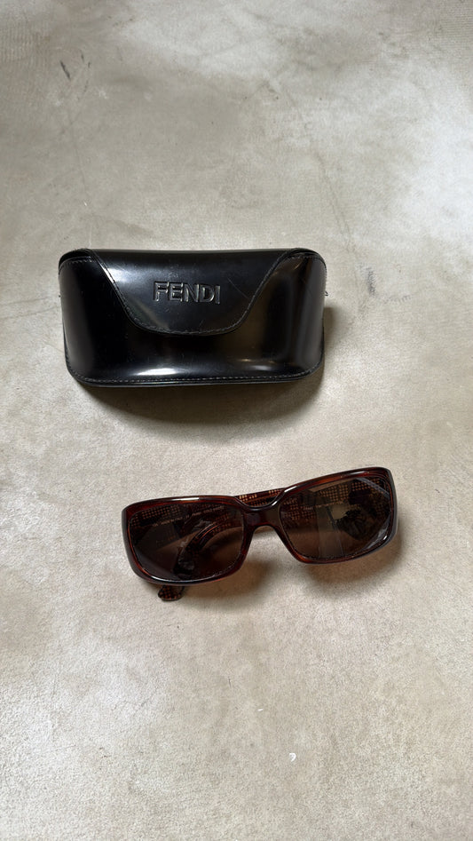 FENDI logo sunglasses