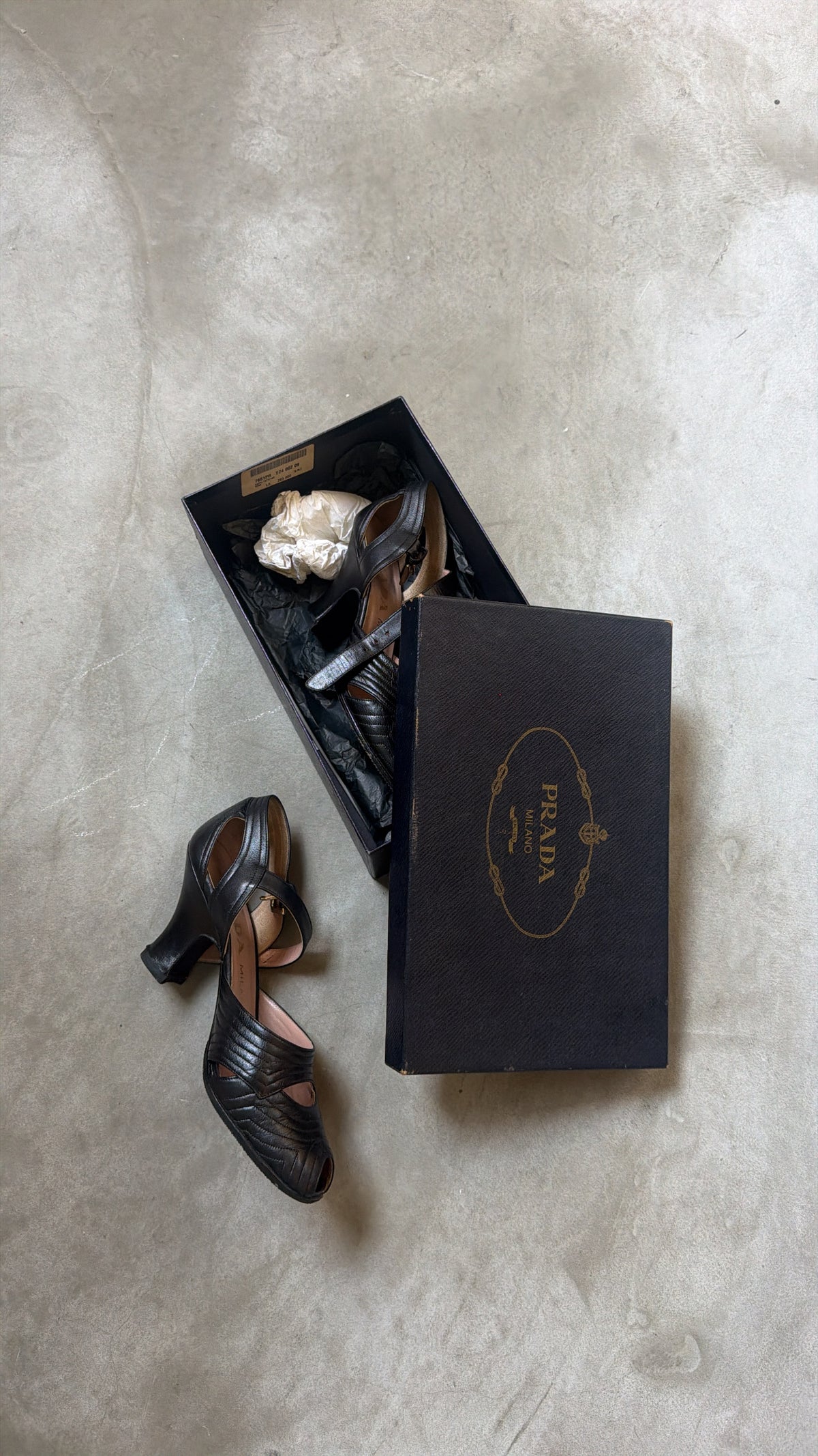 PRADA Black Pumps