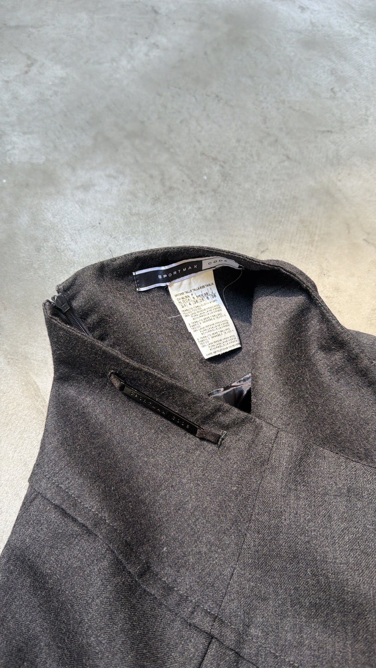 Sportmax Black Skirt with Double Pockets