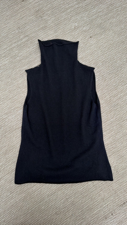 Italian-made cashmere sweater vest