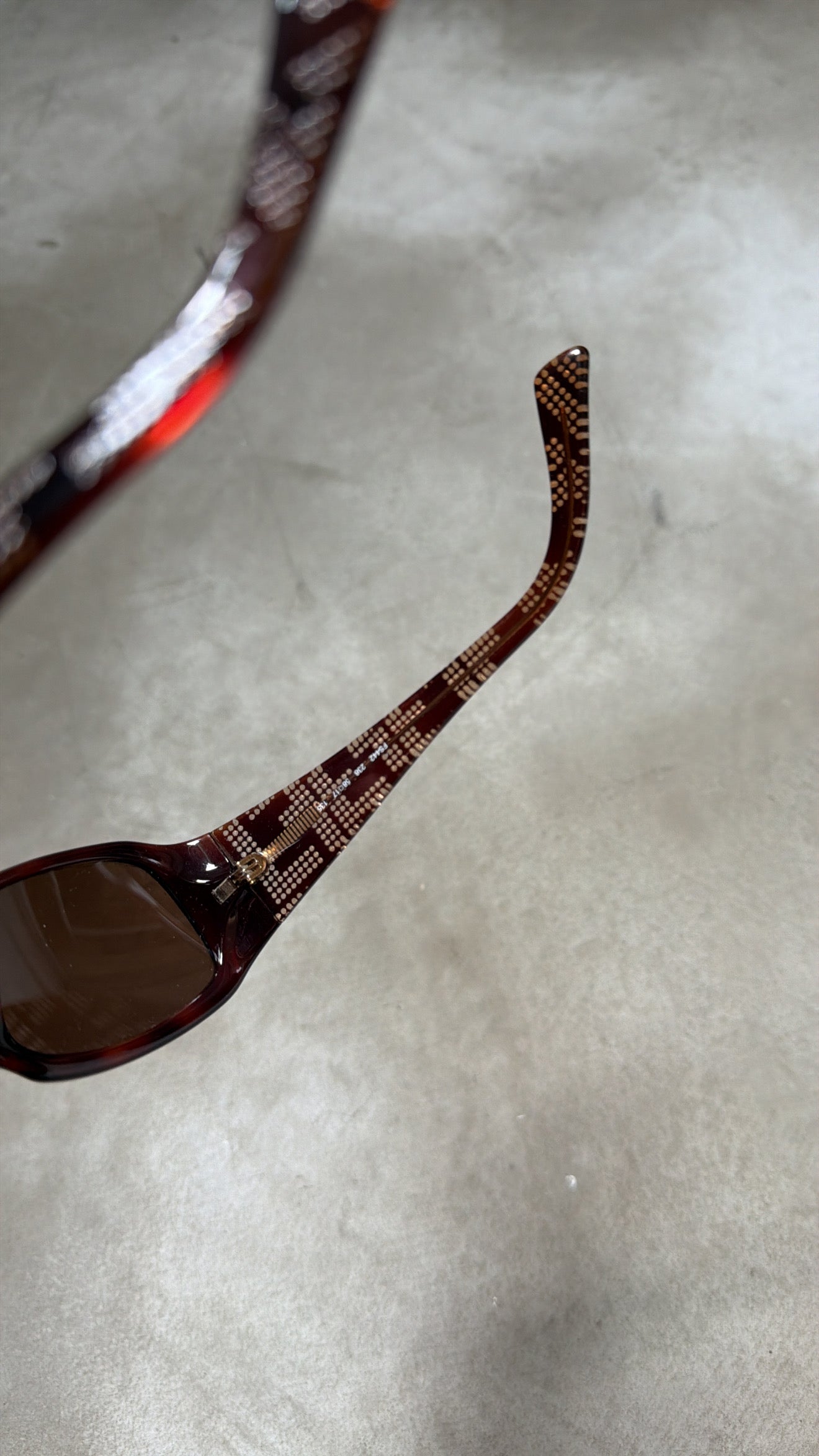 FENDI logo sunglasses