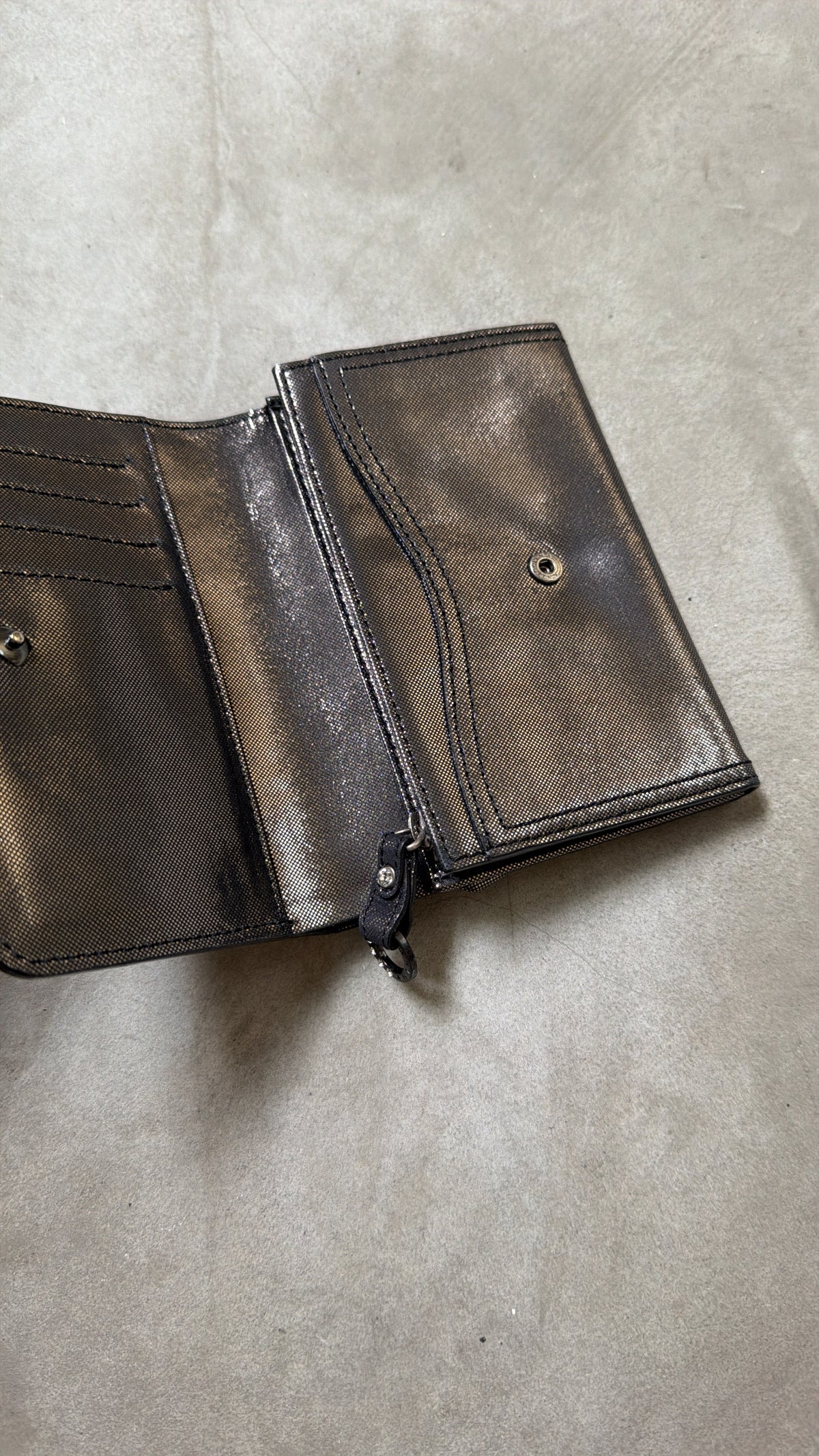 Anteprima Bow Wallet