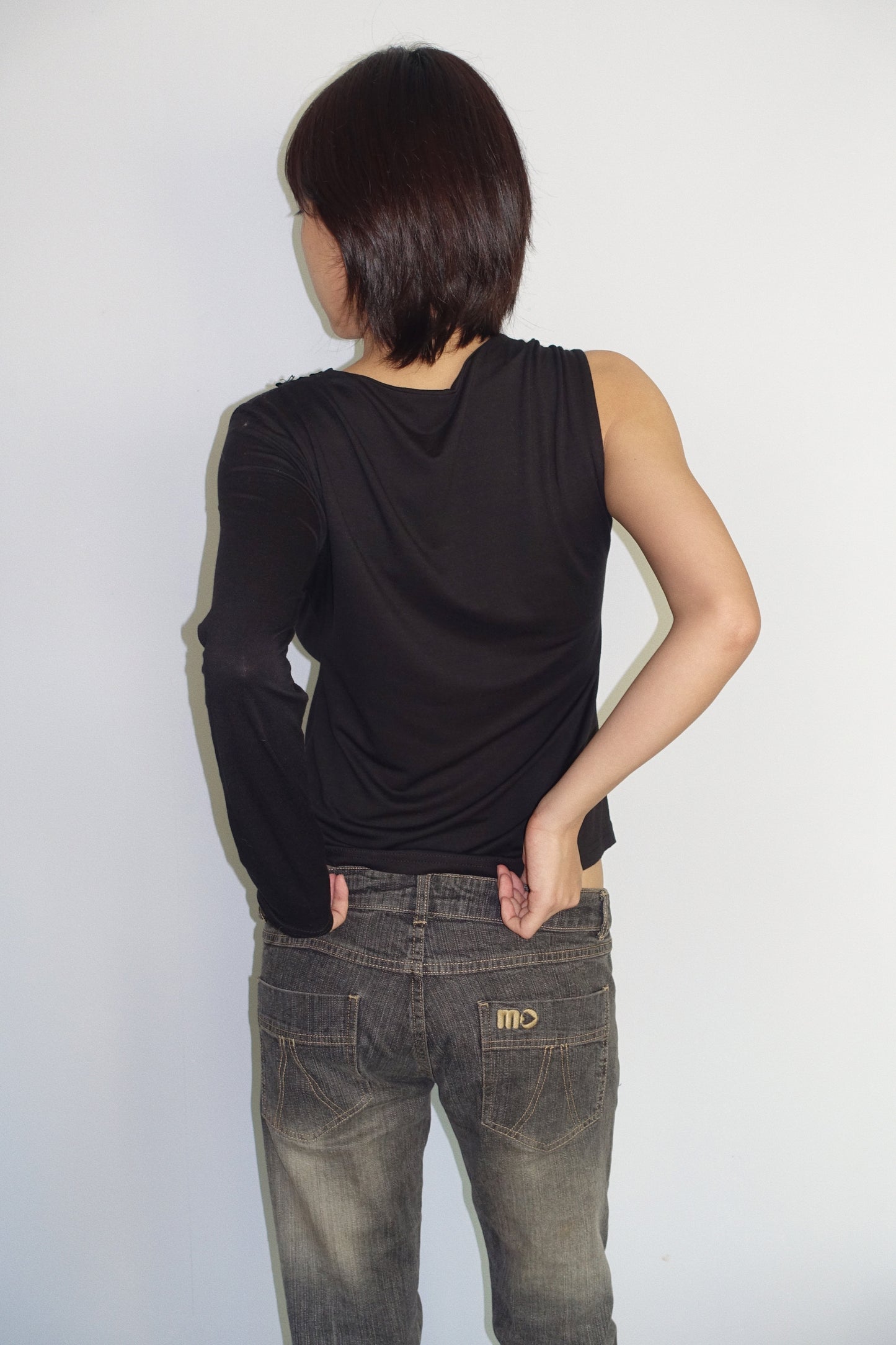 Asymmetric one-shoulder long-sleeve top