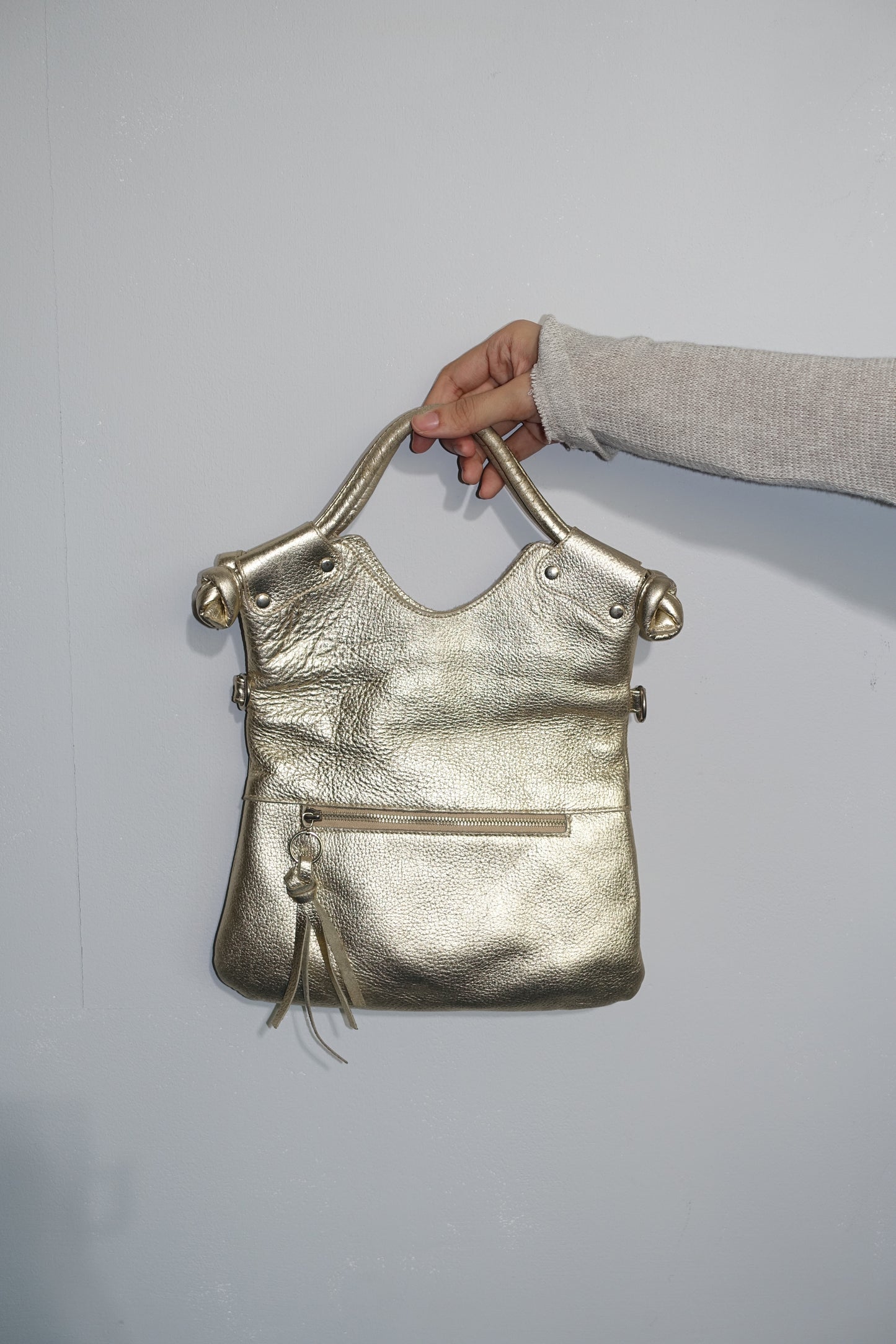 Y2K NYC gold champagne gold 2-way bag