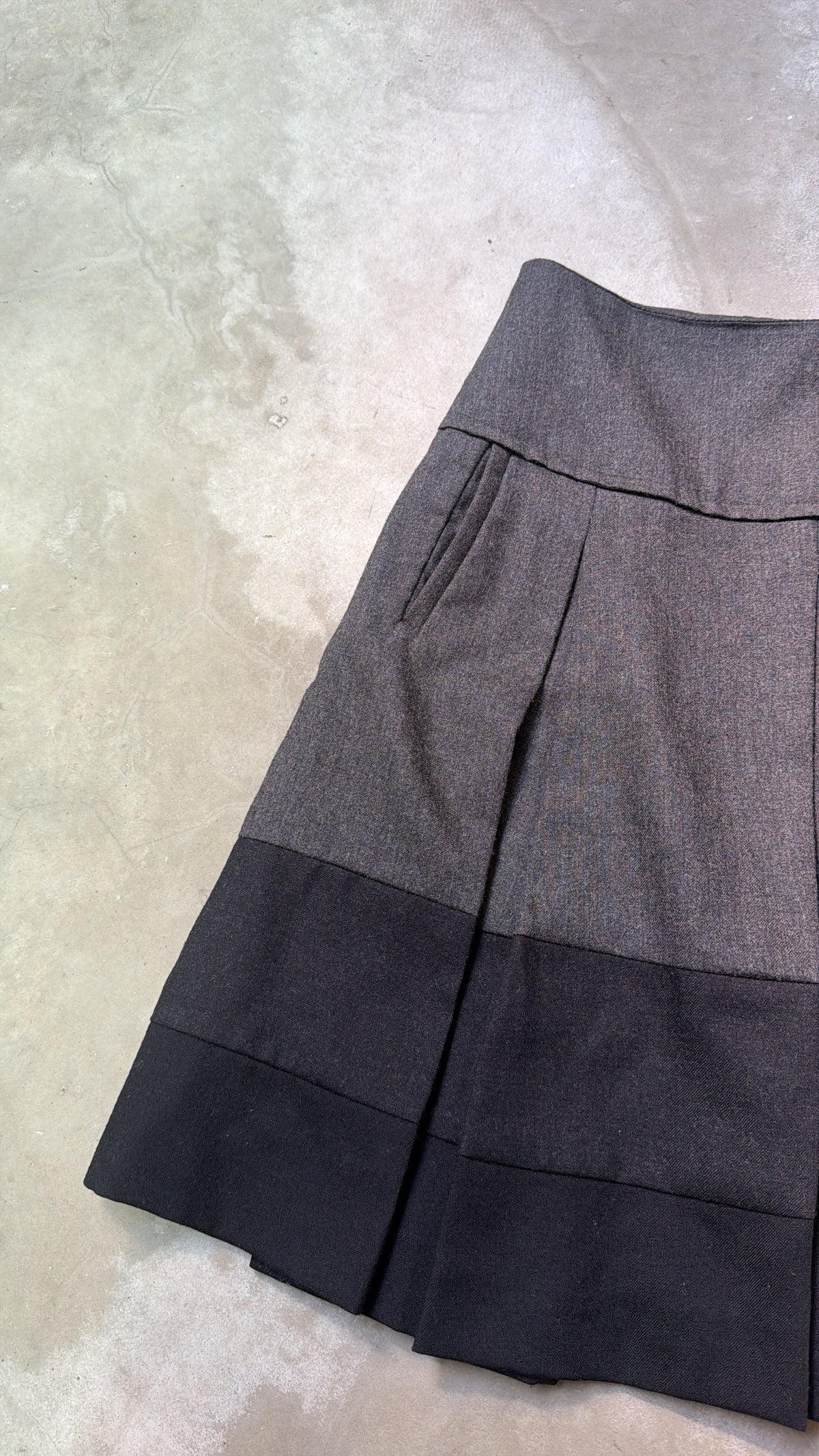 Sportmax Black Skirt with Double Pockets