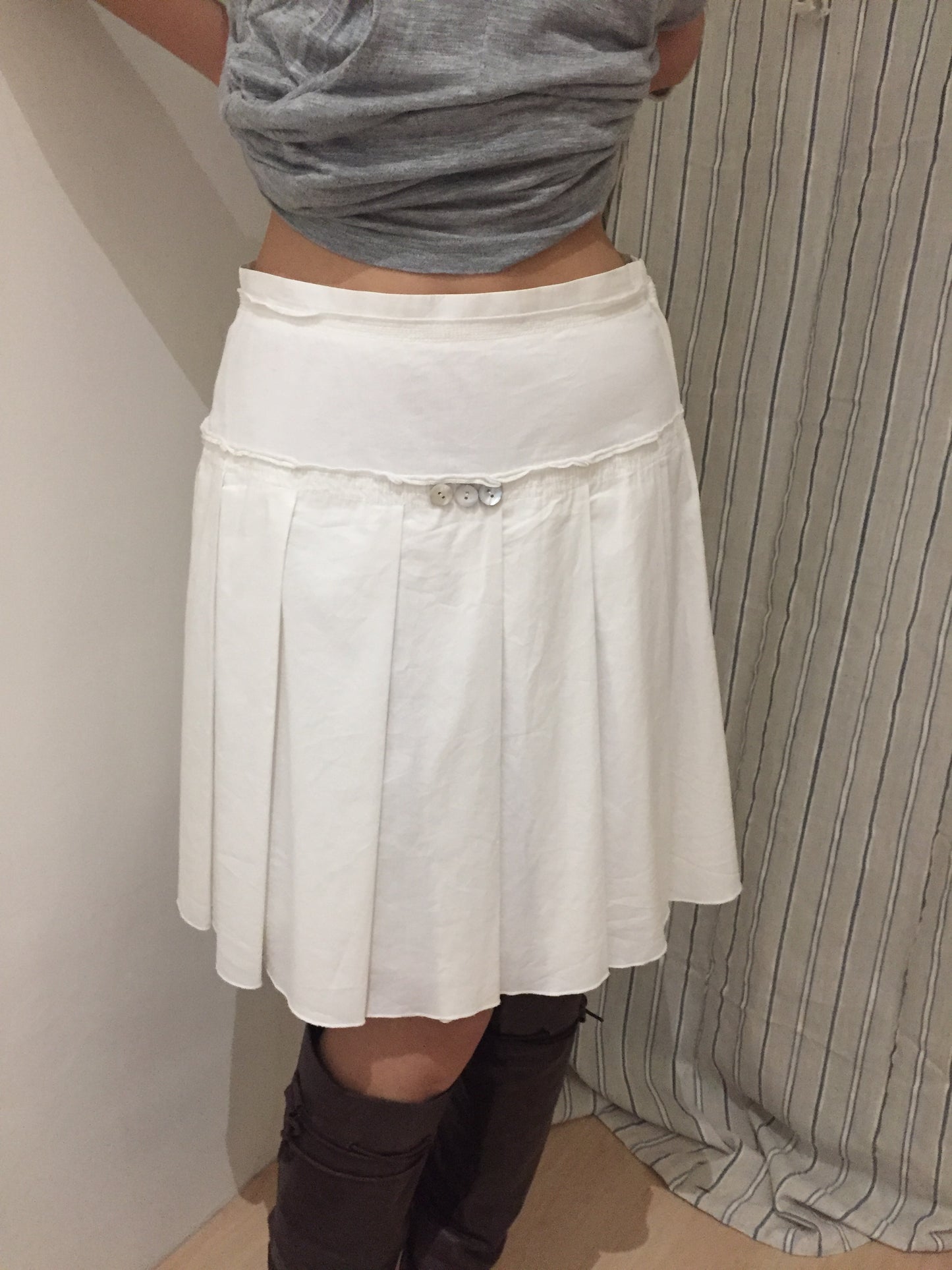 BCBG White Skirt