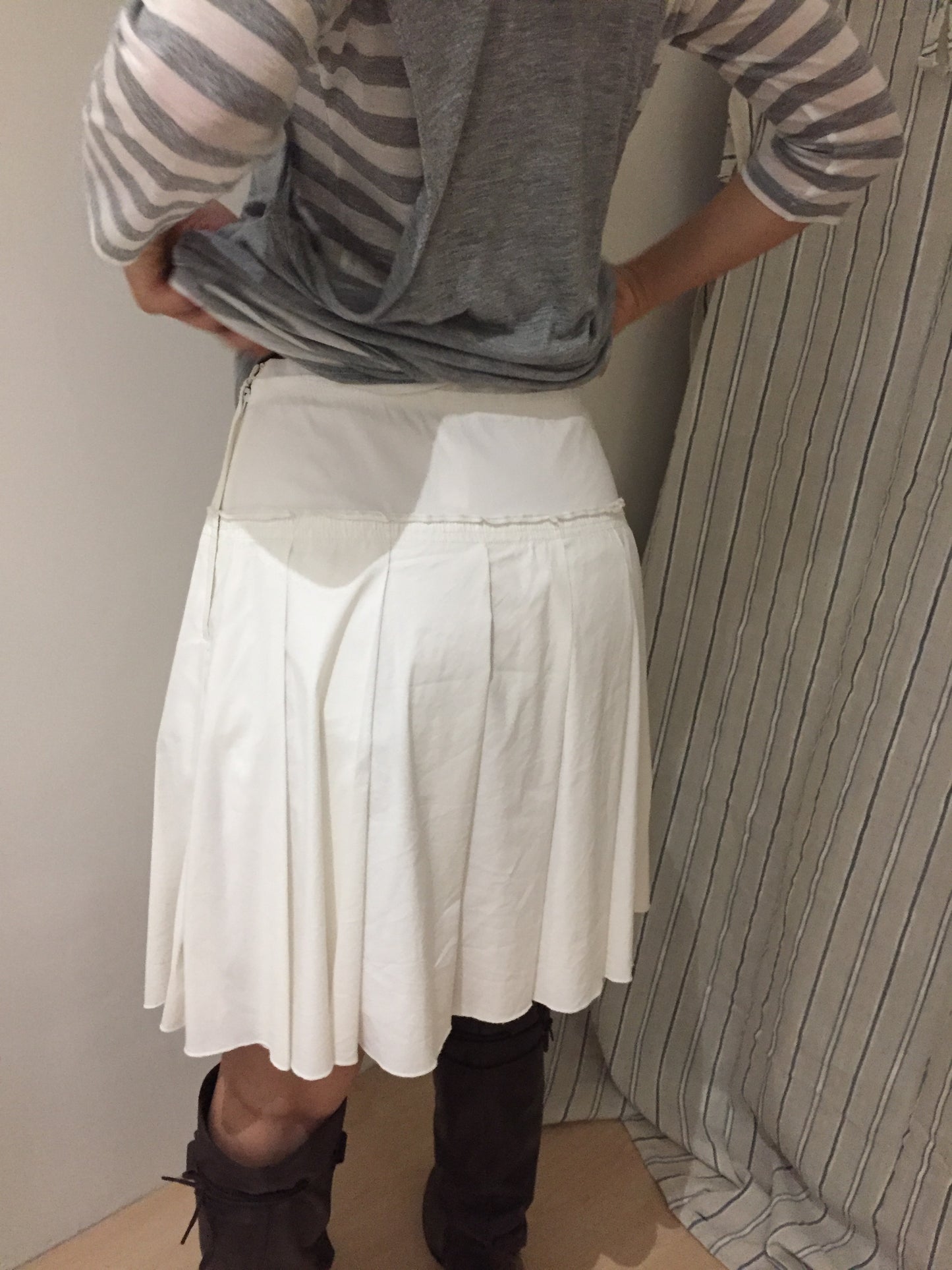 BCBG White Skirt