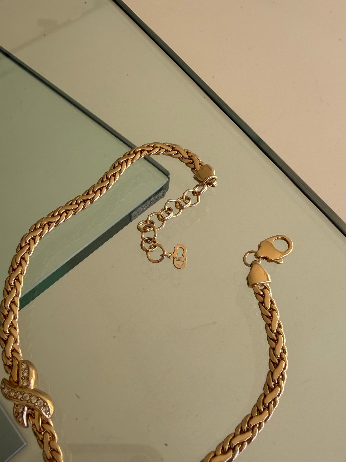 Vintage Dior gold-tone 紐結項鍊